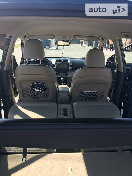 Позашляховик / Кросовер Toyota RAV4 2010 в Трускавці
