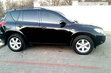 Позашляховик / Кросовер Toyota RAV4 2008 в 