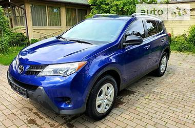 Позашляховик / Кросовер Toyota RAV4 2015 в 