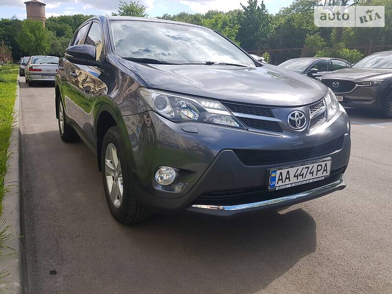 Позашляховик / Кросовер Toyota RAV4 2013 в Києві