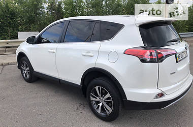 Внедорожник / Кроссовер Toyota RAV4 2016 в Днепре