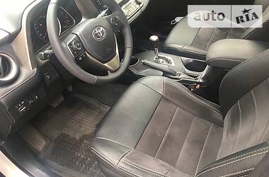 Внедорожник / Кроссовер Toyota RAV4 2014 в Нежине