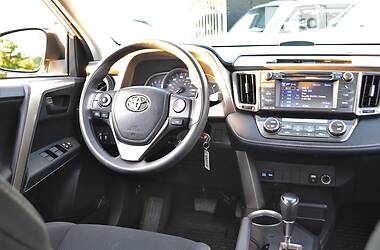 Внедорожник / Кроссовер Toyota RAV4 2013 в 