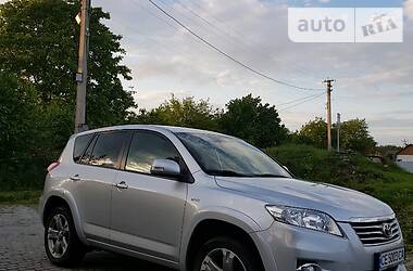 Внедорожник / Кроссовер Toyota RAV4 2011 в Черновцах