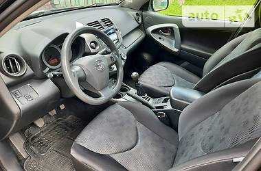 Внедорожник / Кроссовер Toyota RAV4 2011 в Полтаве