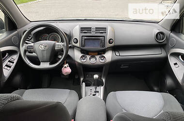 Внедорожник / Кроссовер Toyota RAV4 2012 в Тернополе