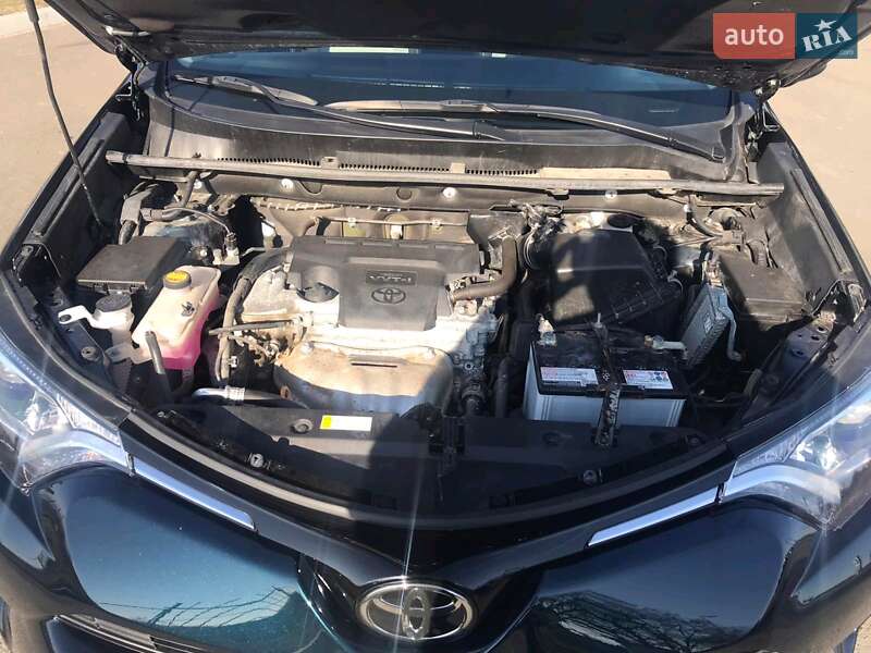 Позашляховик / Кросовер Toyota RAV4 2016 в Одесі
