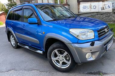 Позашляховик / Кросовер Toyota RAV4 2004 в 