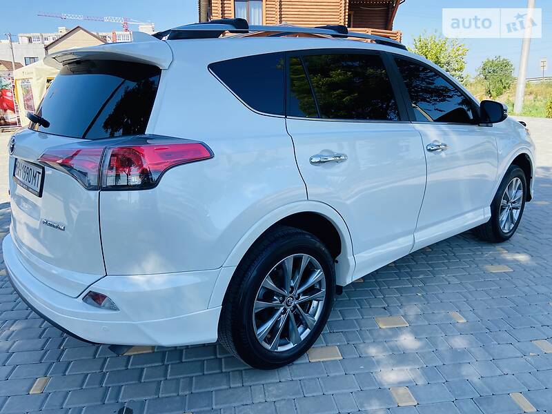 Позашляховик / Кросовер Toyota RAV4 2016 в Одесі