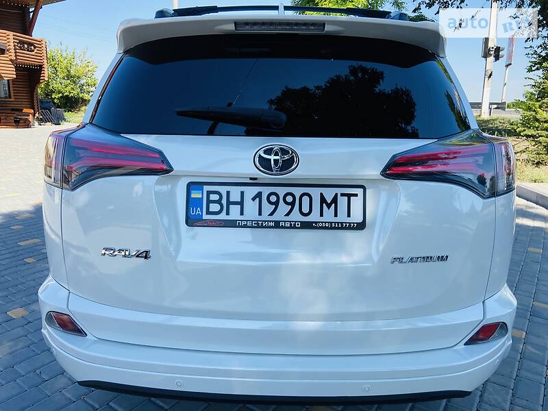 Позашляховик / Кросовер Toyota RAV4 2016 в Одесі