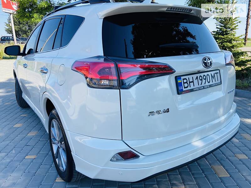 Позашляховик / Кросовер Toyota RAV4 2016 в Одесі