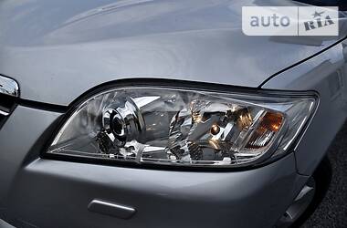 Внедорожник / Кроссовер Toyota RAV4 2011 в 