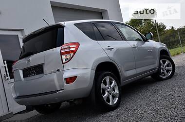 Внедорожник / Кроссовер Toyota RAV4 2011 в Дрогобыче