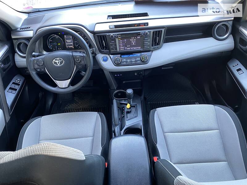 Позашляховик / Кросовер Toyota RAV4 2018 в Києві
