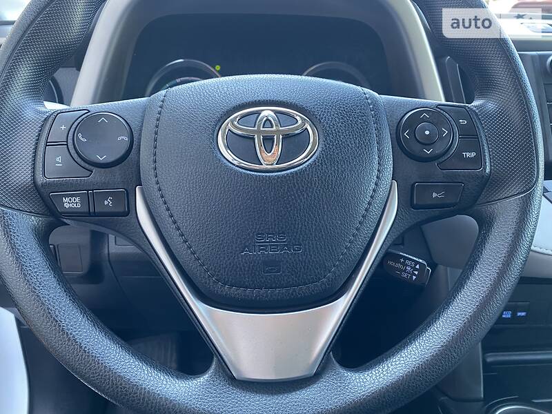 Позашляховик / Кросовер Toyota RAV4 2018 в Києві