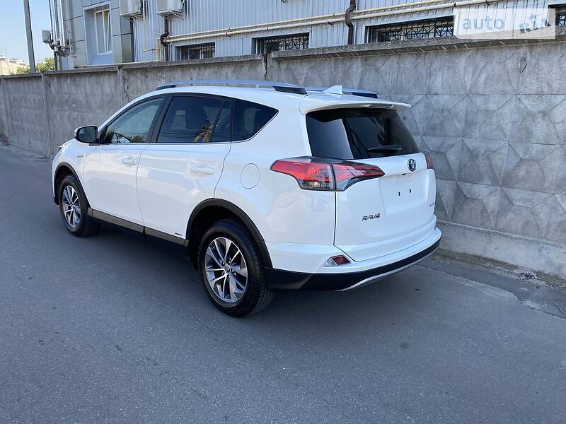 Позашляховик / Кросовер Toyota RAV4 2018 в Києві