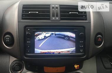Позашляховик / Кросовер Toyota RAV4 2012 в 