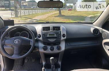 Внедорожник / Кроссовер Toyota RAV4 2006 в Чернигове