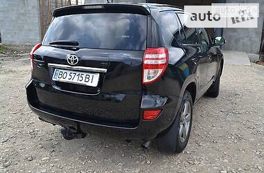 Внедорожник / Кроссовер Toyota RAV4 2012 в Чернигове