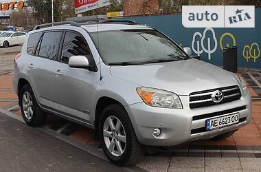 Внедорожник / Кроссовер Toyota RAV4 2006 в Днепре