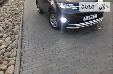 Позашляховик / Кросовер Toyota RAV4 2014 в Івано-Франківську