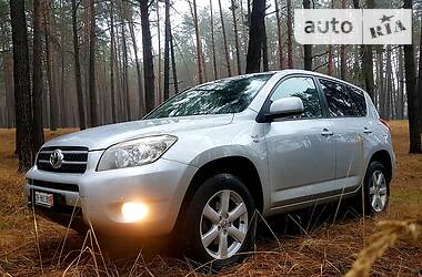 Внедорожник / Кроссовер Toyota RAV4 2009 в Чернигове