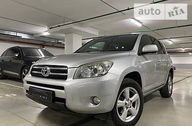 Внедорожник / Кроссовер Toyota RAV4 2007 в Киеве