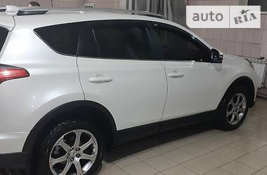 Внедорожник / Кроссовер Toyota RAV4 2016 в Киеве