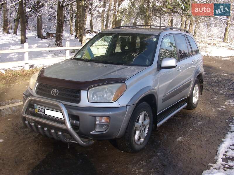 Позашляховик / Кросовер Toyota RAV4 2001 в Трускавці