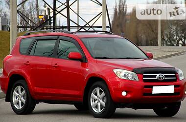 Внедорожник / Кроссовер Toyota RAV4 2008 в Днепре