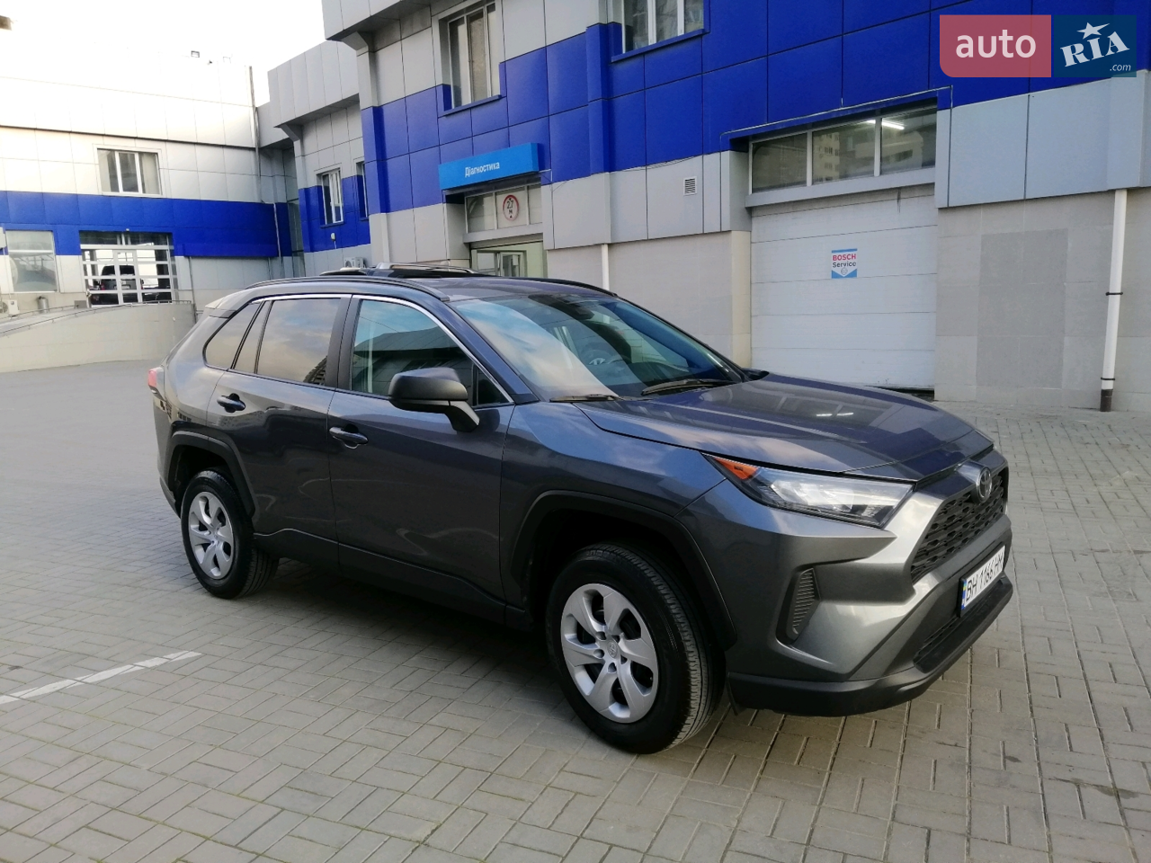 2018 Toyota RAV 4 - фото 1