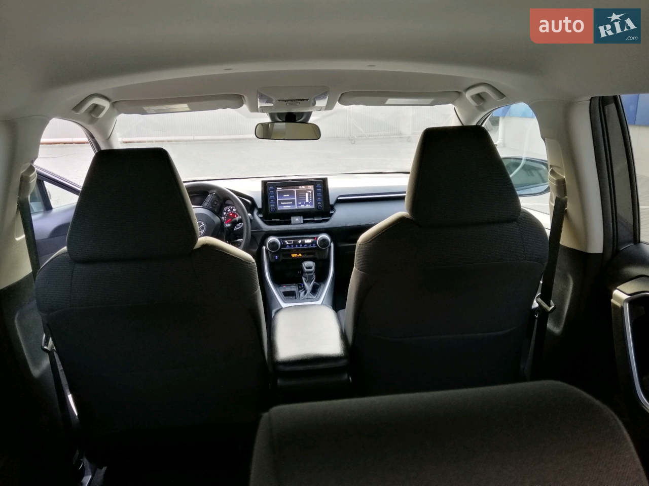 2018 Toyota RAV 4 - мініатюра 11