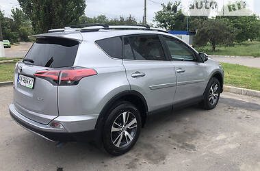 Внедорожник / Кроссовер Toyota RAV4 2016 в Харькове