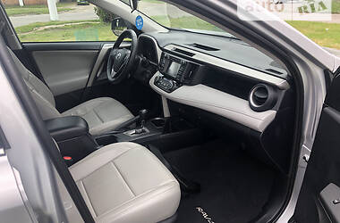 Внедорожник / Кроссовер Toyota RAV4 2016 в Харькове