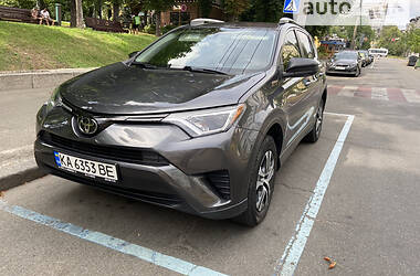 Позашляховик / Кросовер Toyota RAV4 2018 в Києві
