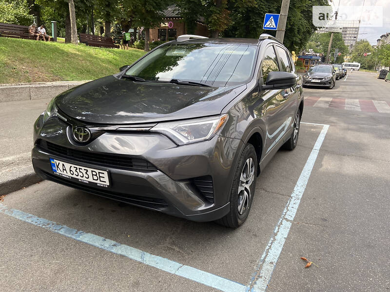 Внедорожник / Кроссовер Toyota RAV4 2018 в Киеве фото 2 Внедорожник / Кроссовер Toyota RAV4 2018 в Киеве