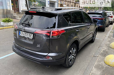 Позашляховик / Кросовер Toyota RAV4 2018 в Києві