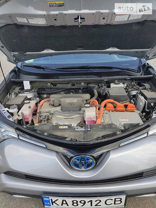 Внедорожник / Кроссовер Toyota RAV4 2018 в Киеве
