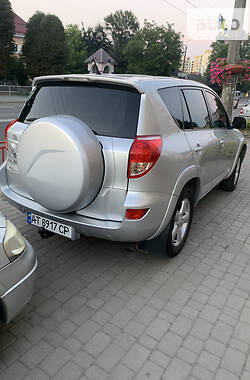 Внедорожник / Кроссовер Toyota RAV4 2007 в Ивано-Франковске