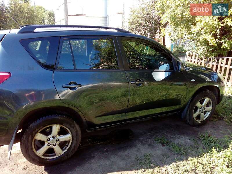 Внедорожник / Кроссовер Toyota RAV4 2007 в Чернигове
