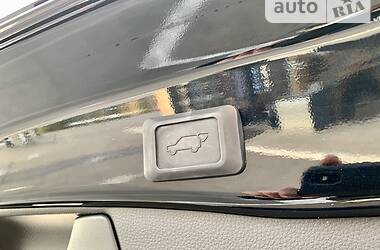 Позашляховик / Кросовер Toyota RAV4 2019 в Дніпрі