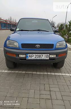 Позашляховик / Кросовер Toyota RAV4 1996 в Мелітополі