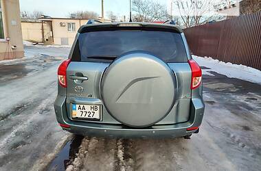 Внедорожник / Кроссовер Toyota RAV4 2008 в Киеве