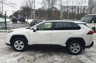 Внедорожник / Кроссовер Toyota RAV4 2020 в Харькове