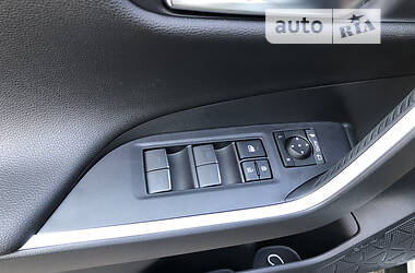 Внедорожник / Кроссовер Toyota RAV4 2022 в 