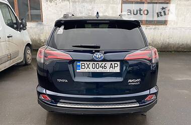 Внедорожник / Кроссовер Toyota RAV4 2018 в Хмельницком