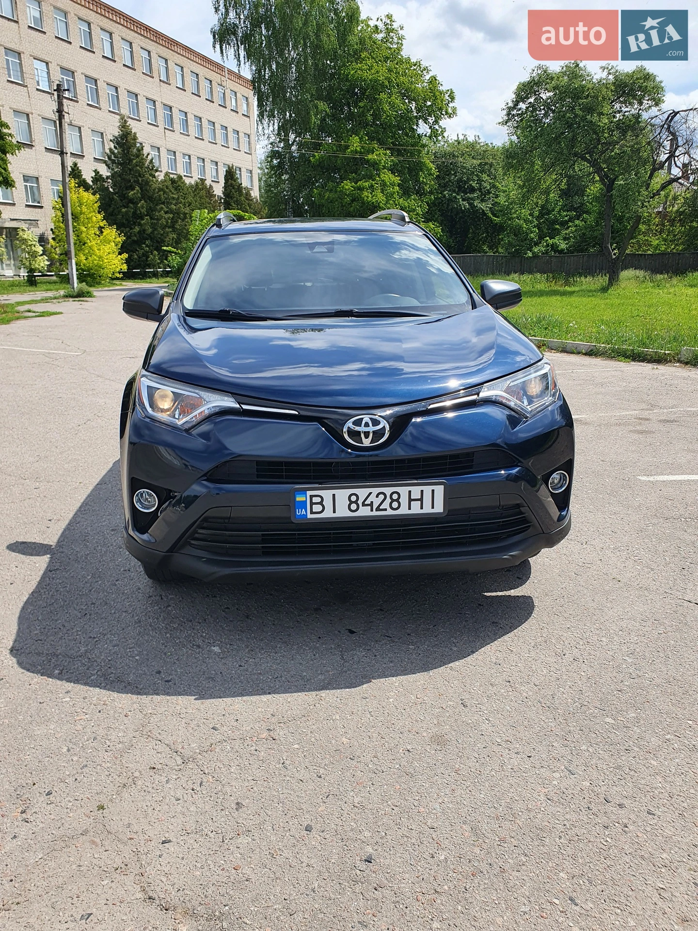 2018 Toyota RAV 4 - мініатюра 11