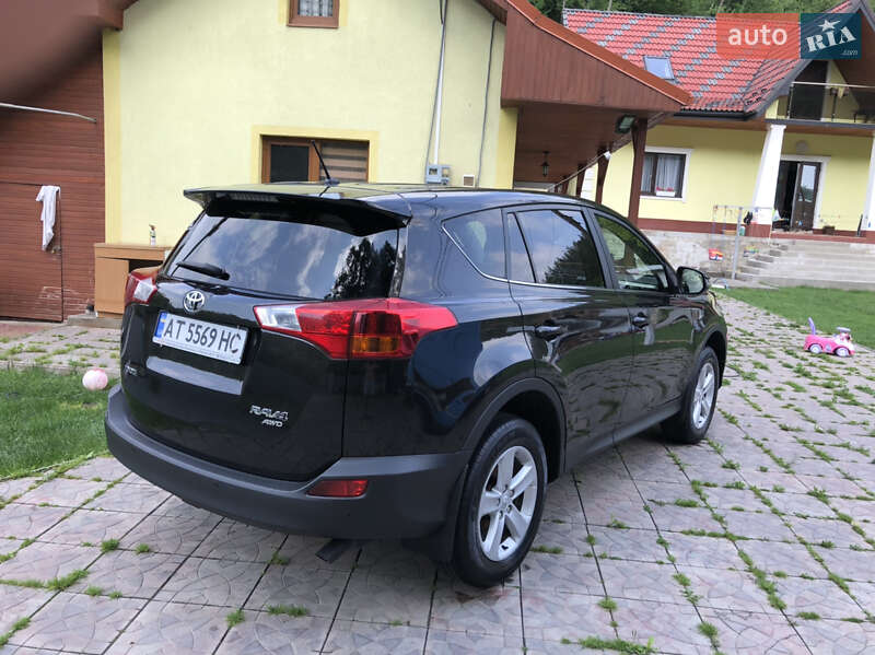 Позашляховик / Кросовер Toyota RAV4 2014 в Івано-Франківську