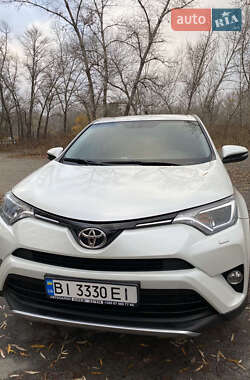 Позашляховик / Кросовер Toyota RAV4 2015 в Кременчуці