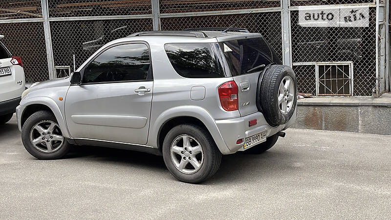 Купе Toyota RAV4 2000 в 
